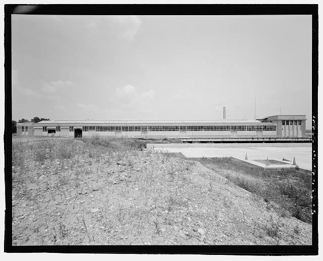 Ford Alexandria Plant FROM SHORE, LOOKING NORTH AT SOUTH SIDE 