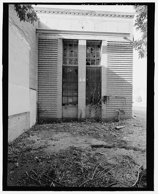 Ford Alexandria Plant FROM SHORE, LOOKING SOUTH AT ORIGINAL NORTH SIDE; WEST SIDE OF CIRCA 1954 NORTH ADDITION AT LEFT