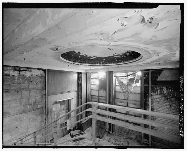 Ford Alexandria Plant INTERIOR, ADMINISTRATION BUILDING, STAIR LANDING, LOOKING NORTHEAST AT CIRCULAR MOTIF IN LOBBY CEILING AND CORNICE DETAIL