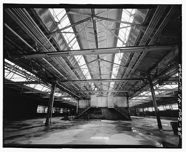 Ford Alexandria Plant INTERIOR, SERVICE BUILDING, LOOKING UP FROM WEST AT TRUSSES IN CENTRAL BAY