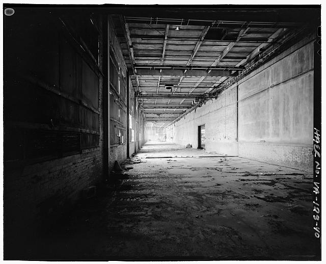 Ford Alexandria Plant INTERIOR, SERVICE BUILDING, CIRCA 1954 NORTH ADDITION, LOOKING EAST; ORIGINAL EXTERIOR NORTH WALL AT RIGHT
