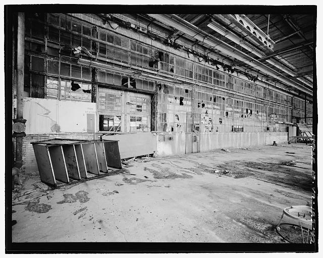 Ford Alexandria Plant INTERIOR, SERVICE BUILDING, CIRCA 1954 NORTH ADDITION, DETAIL VIEW LOOKING SOUTHWEST AT EAST END OF ORIGINAL EXTERIOR NORTH WALL