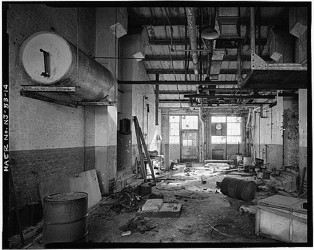 Ford Edgewater Assembly Plant OIL HOUSE, INTERIOR, PUMP ROOM LOOKING SOUTH