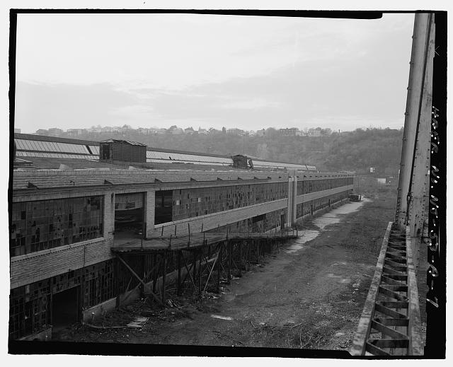 Ford Edgewater Assembly Plant NORTH FACADE, WEST HALF, TO NORTHWEST