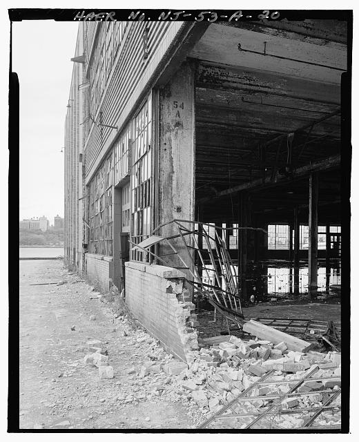 Ford Edgewater Assembly Plant NORTH FACADE DAMAGE, BAY 54, TO SOUTHEAST