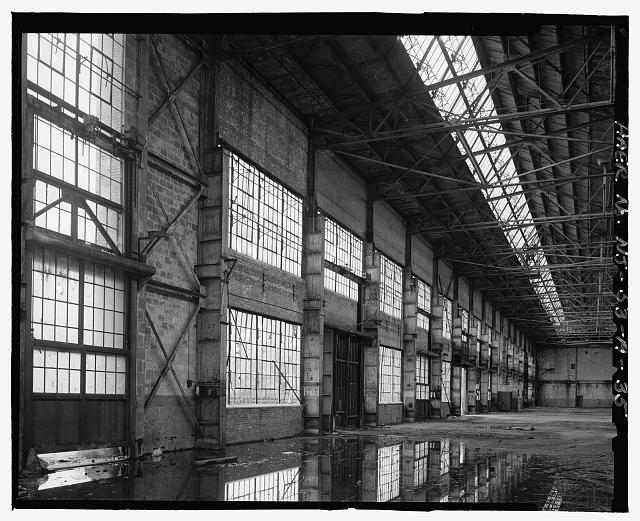 Ford Edgewater Assembly Plant EXPORT CRANEWAY, SOUTH WALL, TO WEST FROM BAY 58