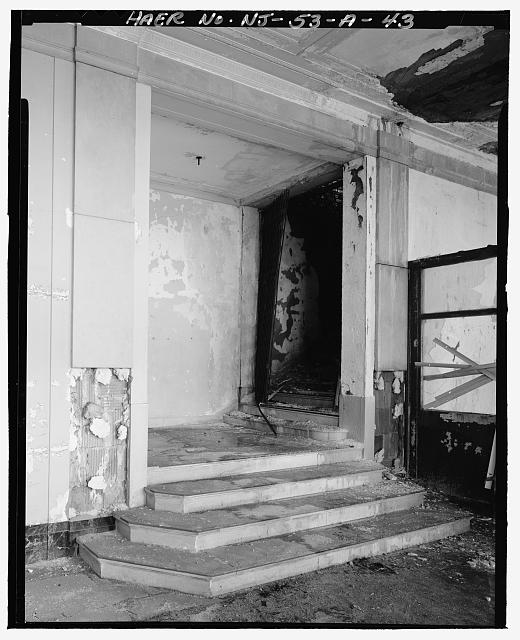 Ford Edgewater Assembly Plant ADMINISTRATIVE PAVILION STAIR ENTRANCE, TO WEST