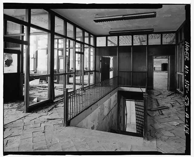 Ford Edgewater Assembly Plant ADMINISTRATIVE PAVILION SECOND FLOOR AND STAIRS, TO NORTHWEST