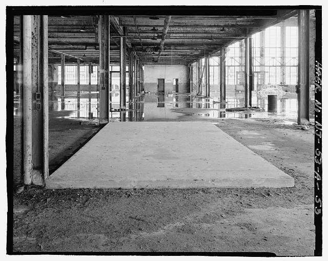 Ford Edgewater Assembly Plant FIRST FLOOR, UNIDENTIFIED CONCRETE PLATFORM, BAY 54/3 SOUTH, TO SOUTHEAST