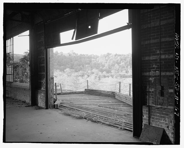 Ford Edgewater Assembly Plant SECOND FLOOR, DETAIL OF EXIT TO WOOD RAMP, BAY 26/6 NORTH, TO NORTH