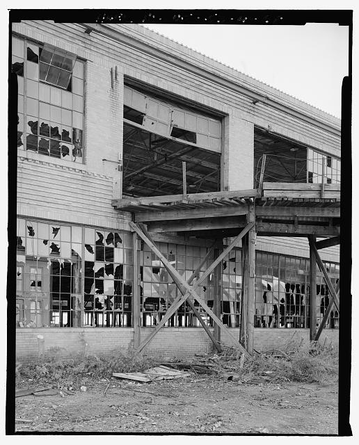 Ford Edgewater Assembly Plant NORTH FACADE, UPPER END OF WOOD RAMP, BAY 26, TO SOUTHWEST