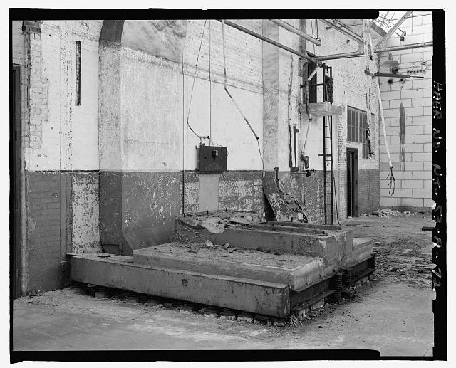 Ford Edgewater Assembly Plant SECOND FLOOR, HEATER ROOM ENTRANCE (UPPER RIGHT) AND STEEL, CONCRETE, BRICK, AND SPRING AIR CONDITIONER BASE, BAY 31-32/4 SOUTH, TO WEST