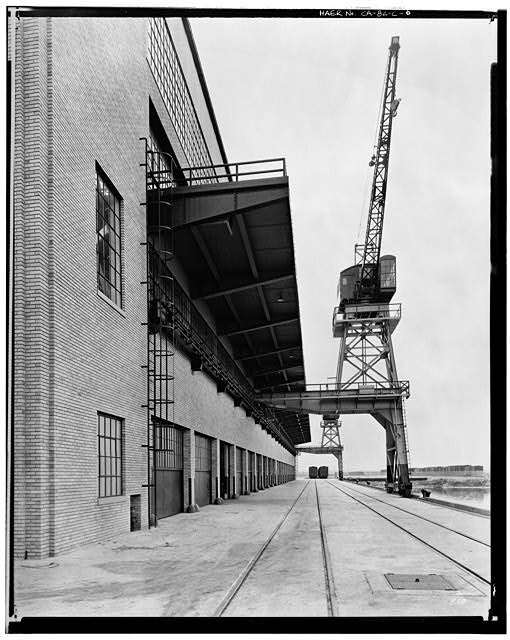 Ford Long Beach Assembly Plant EAST SIDE OF WAREHOUSE AND LOADING DOCK, SHOWING CRANE, LOOKING NORTH 
