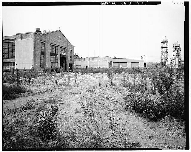 Ford Long Beach Assembly Plant VIEW TO WEST-SOUTHWEST ACROSS CAR TEST TRACT SITE TO NORTH END OF ASSEMBLY PLANT, SHOWING NORTH END ADDITIONS. 