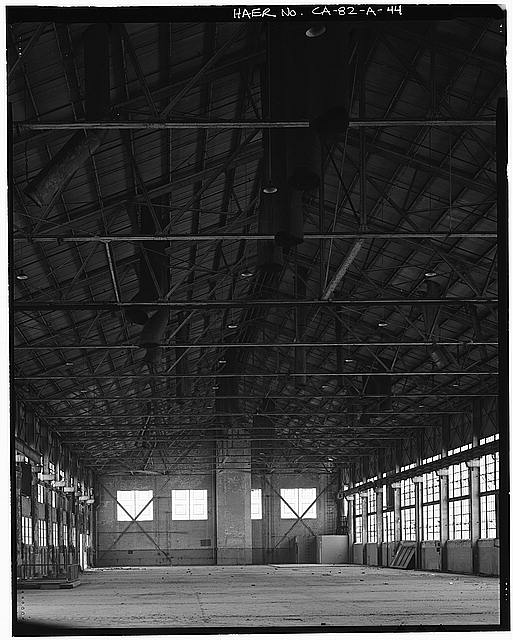 Ford Long Beach Assembly Plant ROOF AND EXHAUST PIPES, SECOND FLOOR WAREHOUSE. VIEW TO SOUTH.