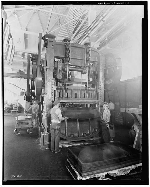 Ford Long Beach Assembly Plant Apr 24, 1931, INTERIOR-PRESSED STEEL BUILDING, SHOWING PRESSED STEEL MACHINERY