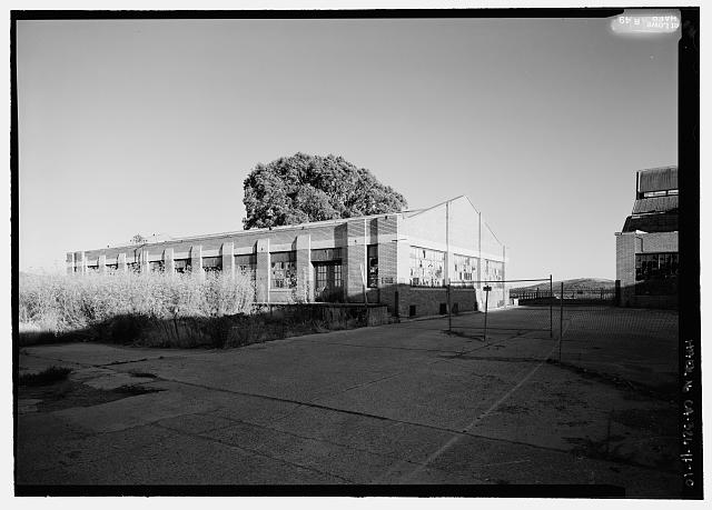 Ford Richmond Assembly Plant PERSPECTIVE VIEW TO SOUTHEAST SHOWING OIL HOUSE.