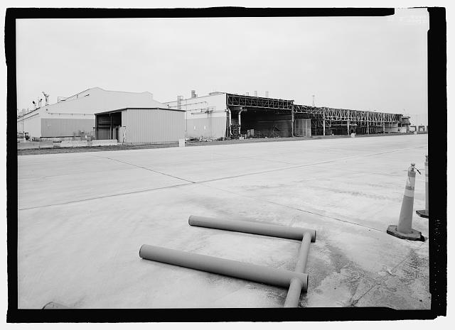 Ford River Rouge Plant B Building OBLIQUE NE CORNER LOOKING S (186 DEGREES).