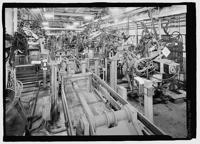 Ford River Rouge Plant B Building LOOKING S, REAR PAN ROBOTICS LINE, X6, COLUMN 7. NORTH END OF HISTORIC PORTION OF BUILDING, FIRST FLOOR, ZONE 3, STATION 11-5.